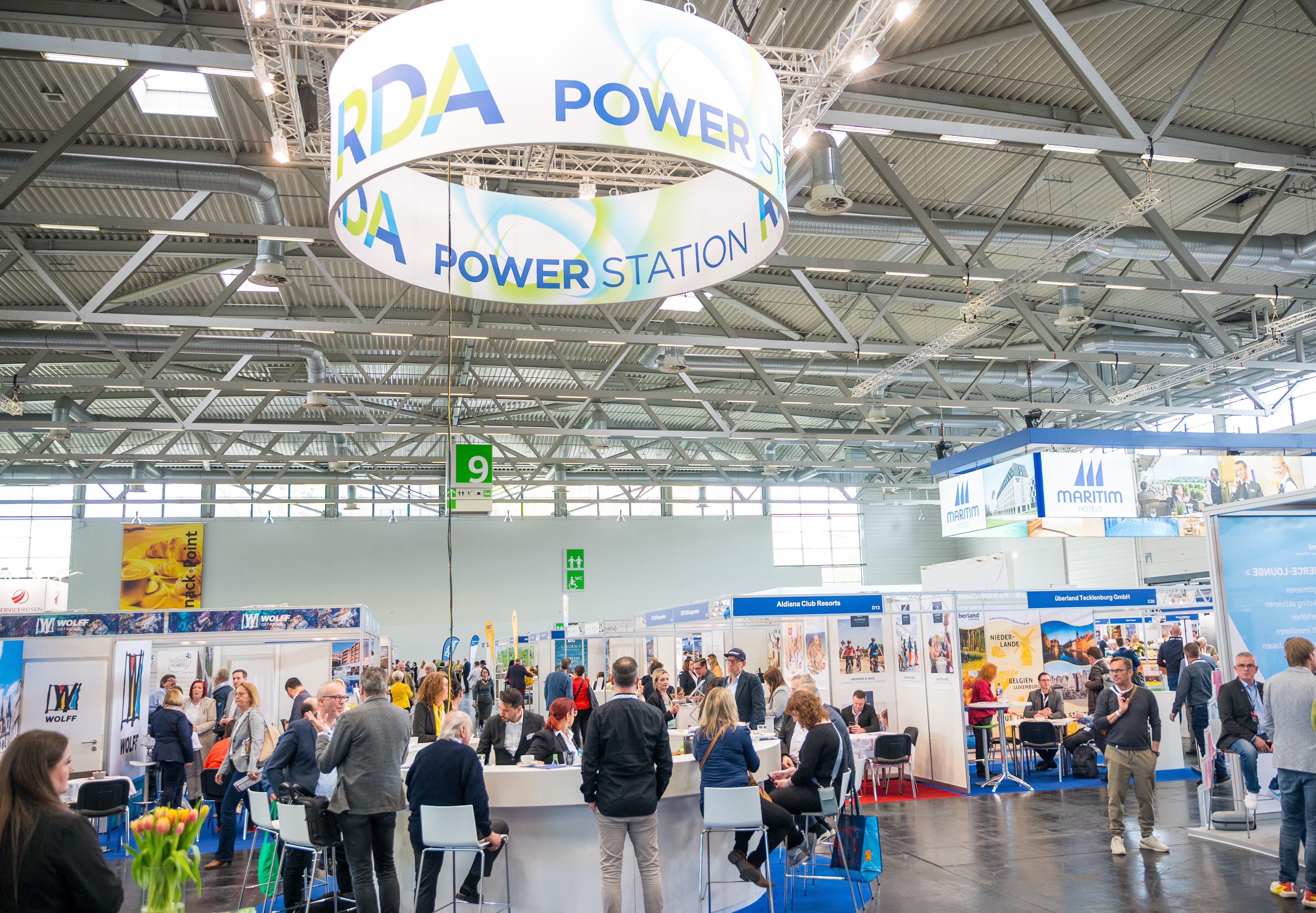 Die Power Station der RDA Group Travel Expo in den Hallen der Koelnmesse